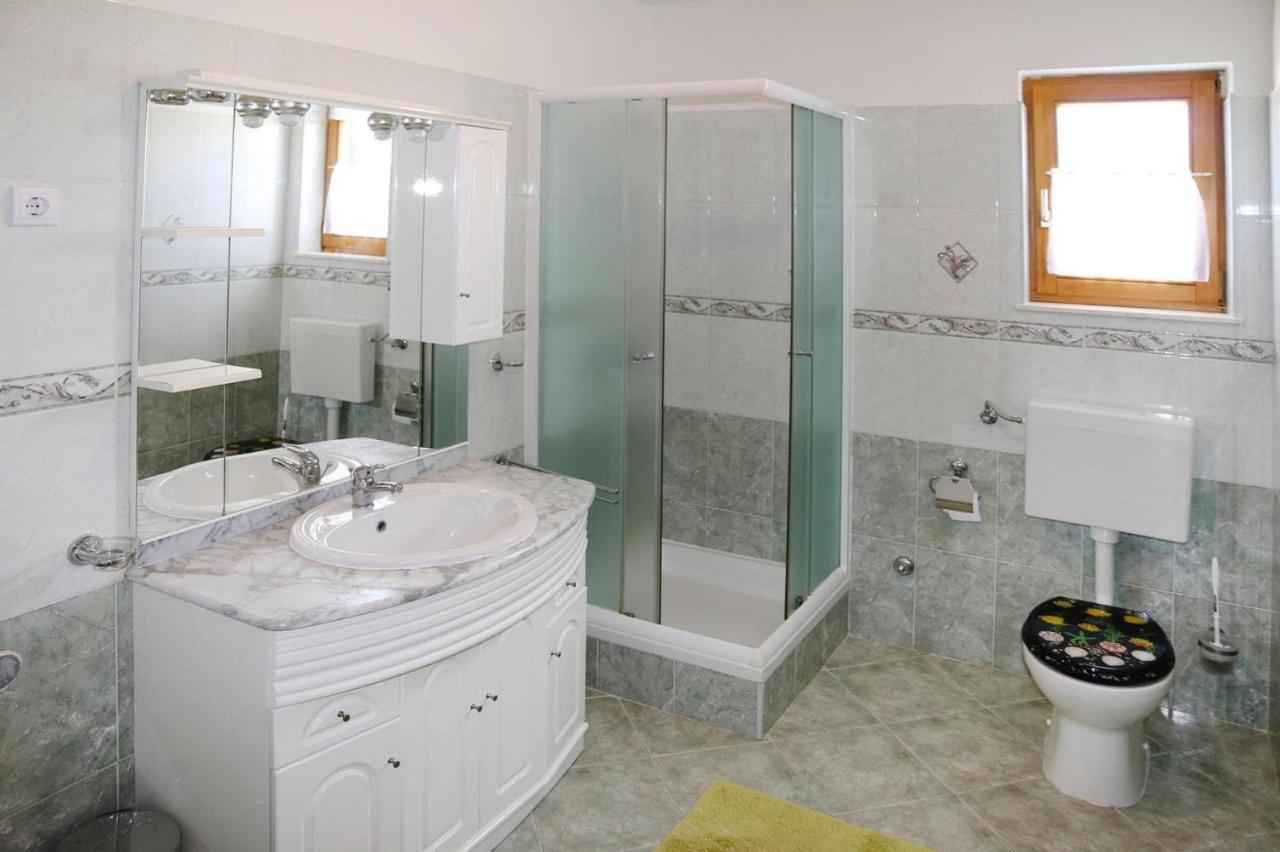Apartments Adelheid In Biograd, Close To The Beach บีโอกราดนาโมรู ภายนอก รูปภาพ