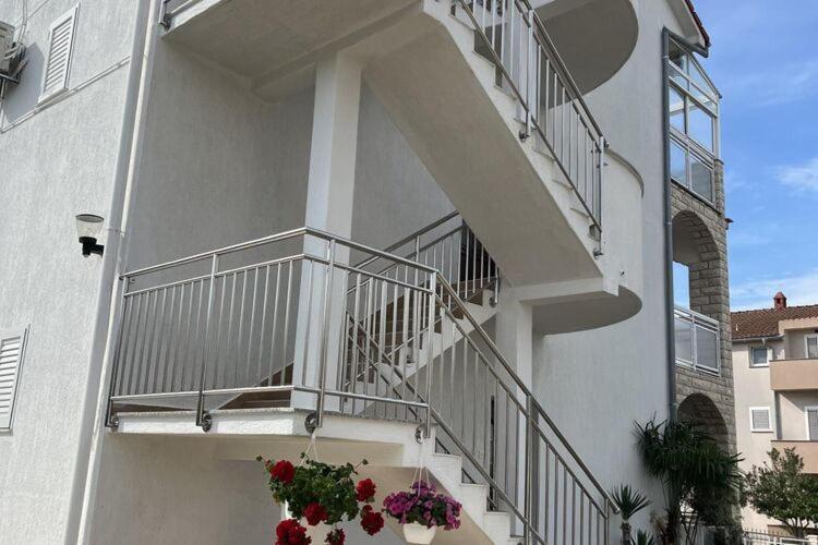 Apartments Adelheid In Biograd, Close To The Beach บีโอกราดนาโมรู ภายนอก รูปภาพ